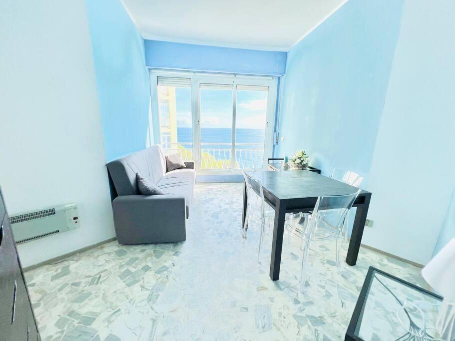 Suite Sunset 22 - Fronte Mare Sanremo Bagian luar foto