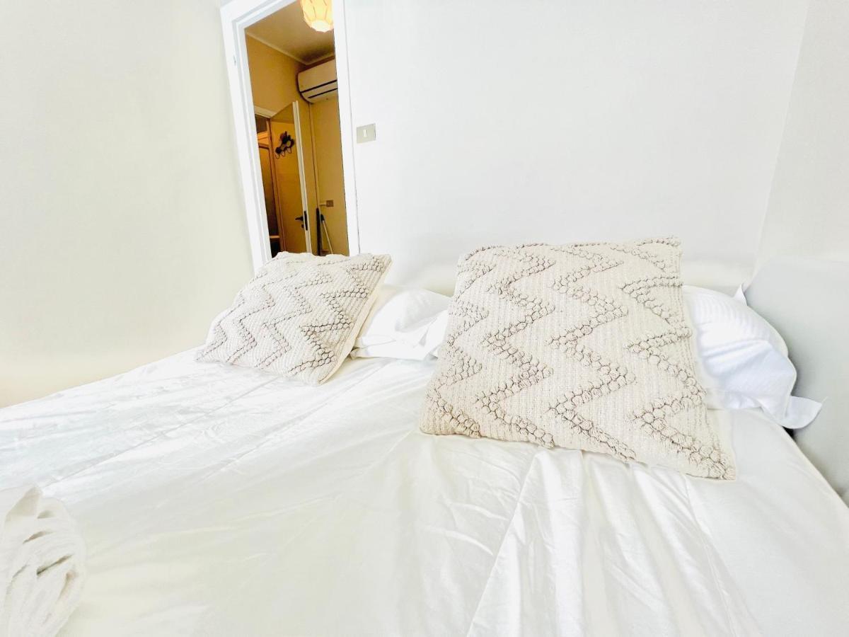 Suite Sunset 22 - Fronte Mare Sanremo Bagian luar foto